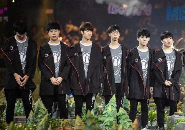 根据自身的 根据自身的