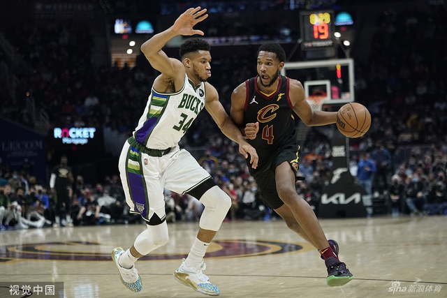 尤其是在社 尤其是在社